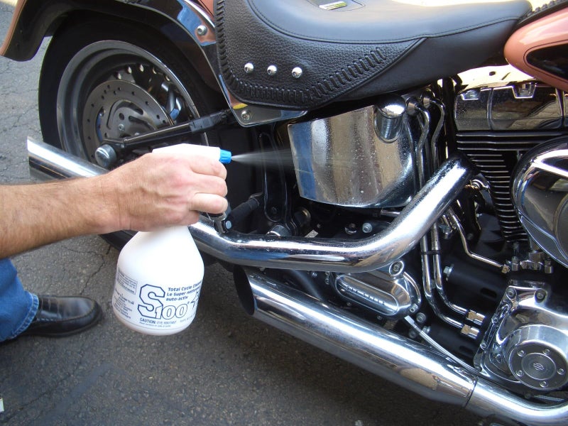 S100 12001R-02 Total Cycle Cleaner Bottle - 33.8 oz., 2-Pack - Image 2